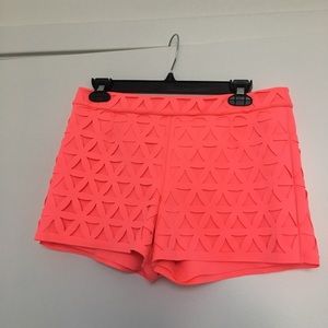 Lazer cut Lorna short